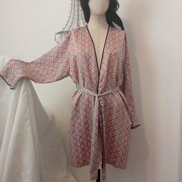 Oscar De La Renta Dainty Floral Robe Oscar De La Renta Oscar De La Renta Dainty Floral Robe Oscar De La Renta